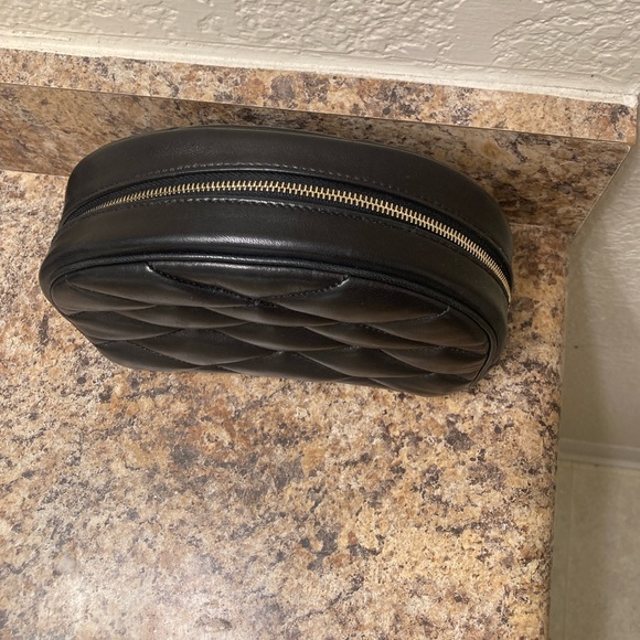 SOLD Saint Laurent - Picture 4 of 13